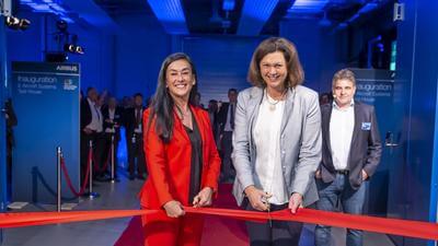 Grazia Vittadini and Ilse Aigner at the inauguration ceremony © Airbus