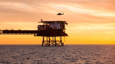 oil rig helicopter