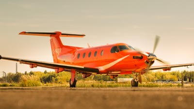 Ornge plane