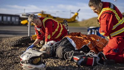 Lincs and Notts paramedic training