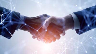 Handshake business agreement
