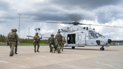 US and Swedish forces conduct high-stakes rescue training in Arctic Sweden