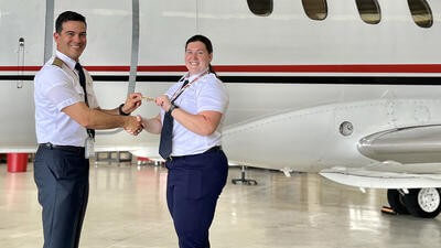 Cpt Jordan Garner receiving award