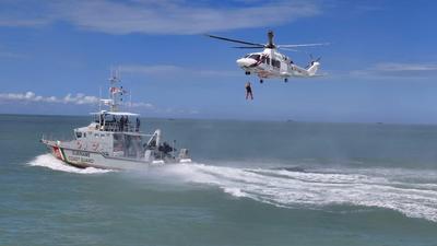 Suriname Coast Guard and Navy hold first helicopter SAR exercise with OHI