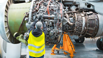 Aircraft engineers warn of deteriorating safety standards