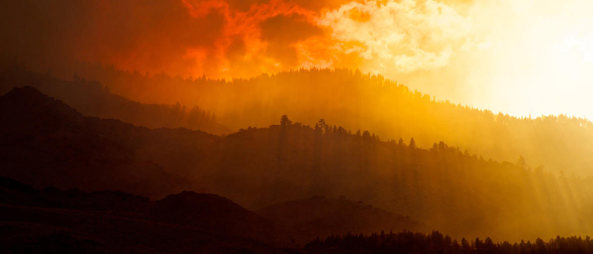 Military helicopters join aerial firefighting response as Hawk Fire threatens Nevada’s Reno