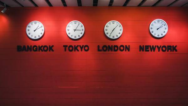 clocks jet lag flight medic