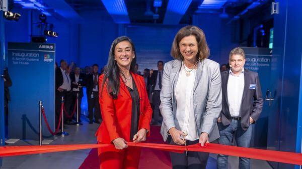 Grazia Vittadini and Ilse Aigner at the inauguration ceremony © Airbus