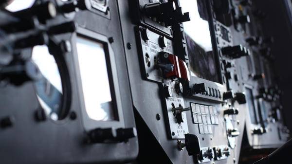 pilot cockpit helicopter