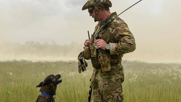 (c) US Air National Guard Staff Sgt Joshua Horton
