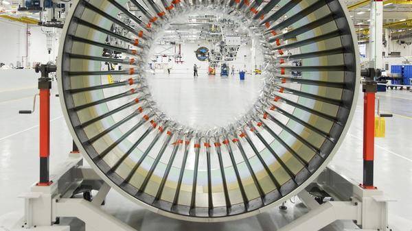 P&W_manufacturing floor