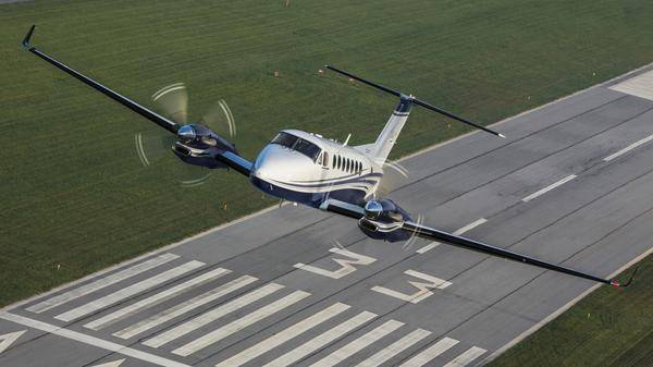 RFDS new aircraft King-Air-360 - Take-off