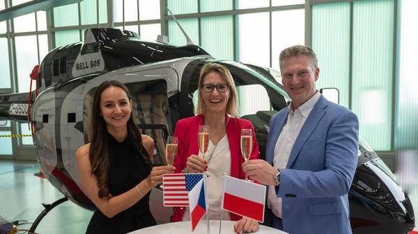 Bell 505 Signing Ceremony