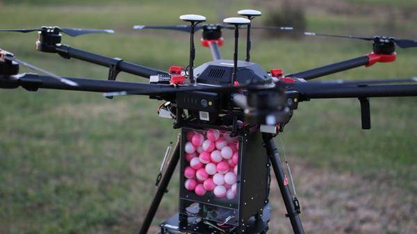 Drone Amplified drone equipped with Ignis chemical spheres