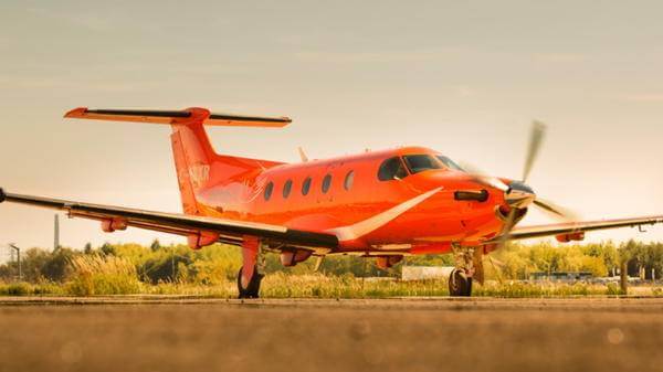 Ornge plane