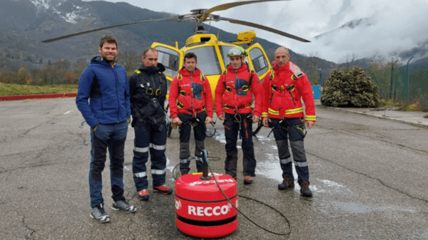 Recco SAR helicopter detector