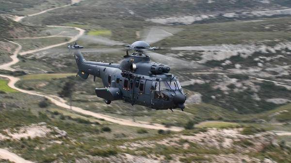 H225M Anthony Pecchi
