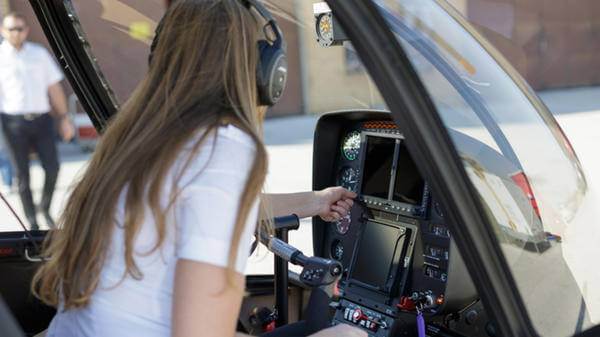 woman pilot GettyImages-1208520316