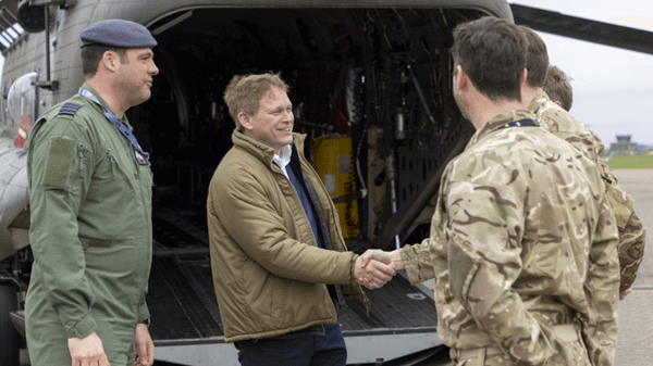 UK Chinooks order