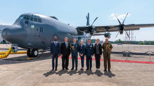 Image of representatives from Lockheed Martin, the New Zealand Embassy to the United States