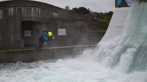 Rescue worker diving
