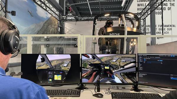 PHI Air Medical becomes first in the Americas to train pilots with VR flight simulation