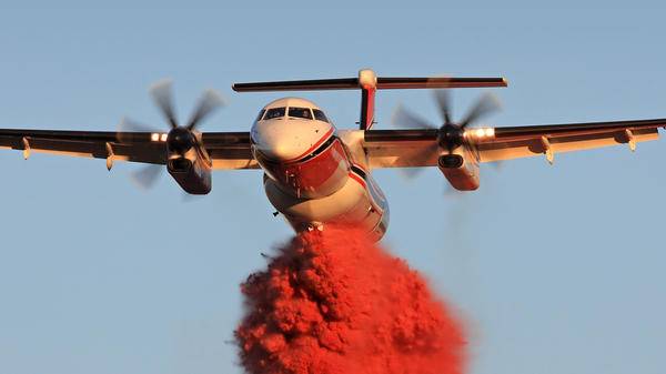 Dash8-400AT releasing red suppressant