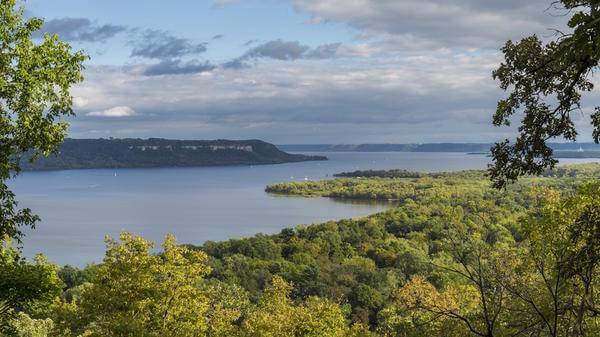 La Crosse, Wisconsin introduce drones for water rescues