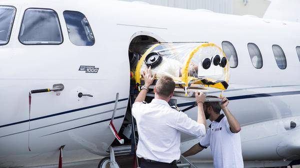 AirLec medevac infectious patient