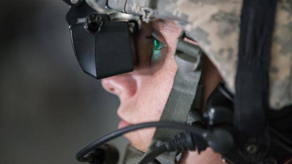 VR training sniperU.S. Army photo by Pfc. Samantha J. Whitehead