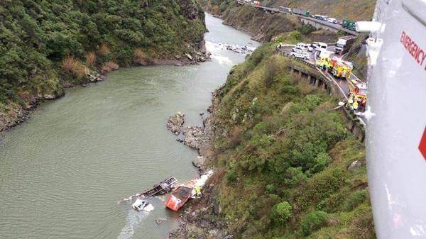 Helicopter airlifts casualty out of truck cabin after crash