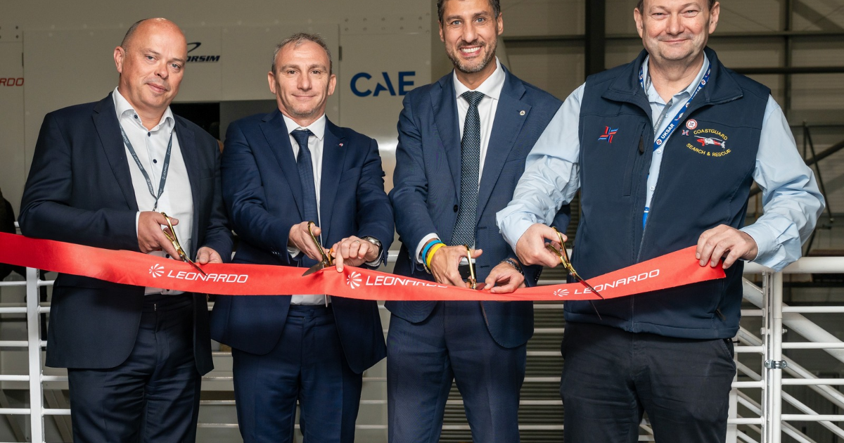Bristow and Leonardo open an AW139 Level D simulator in Aberdeen